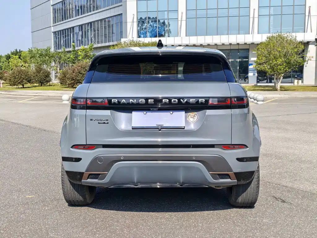 Land Rover Evoque — фото 13