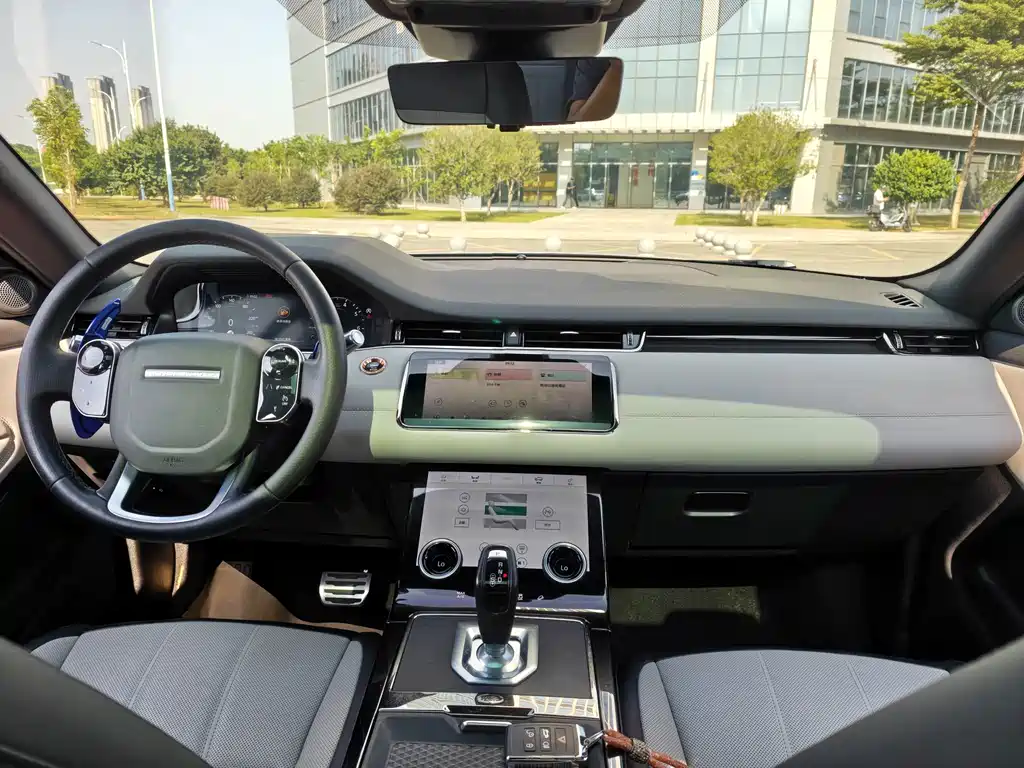 Land Rover Evoque — фото 4
