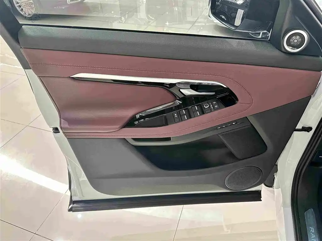 Land Rover Evoque — фото 6