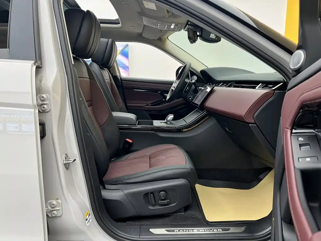 Land Rover Evoque — фото 18