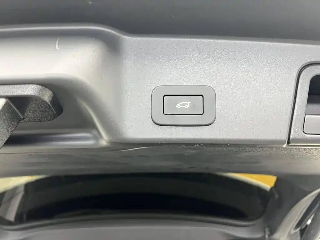 Land Rover Evoque — фото 20