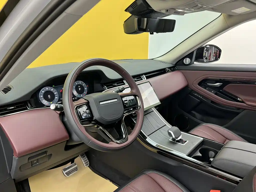 Land Rover Evoque — фото 36