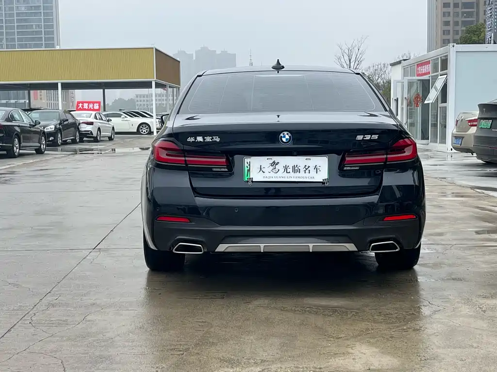 BMW 5 Series New Energy — фото 5