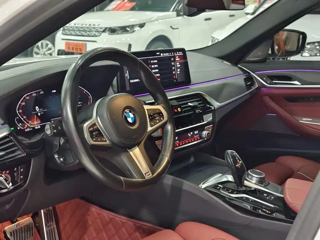 BMW 5 Series — фото 10