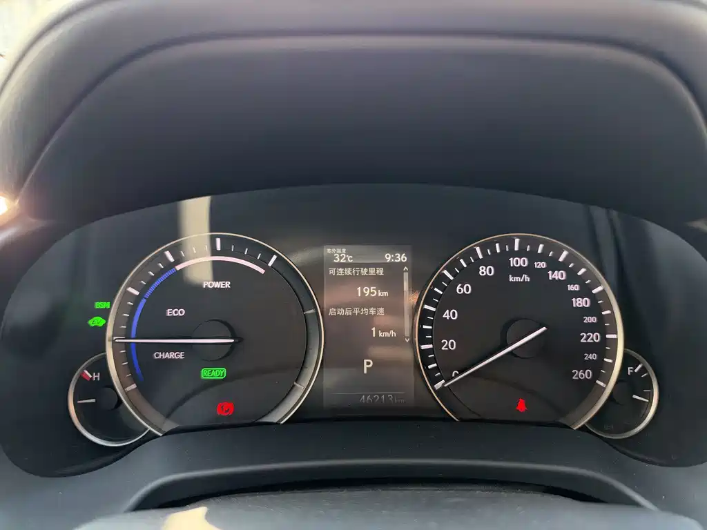 Lexus RX — фото 17