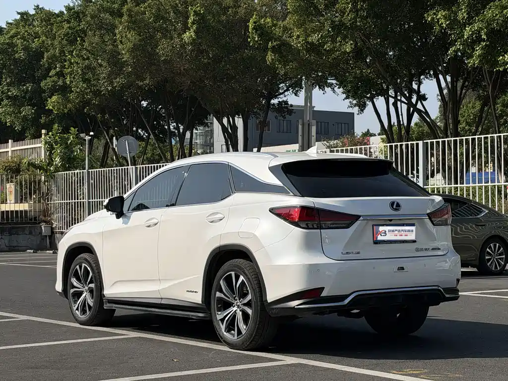 Lexus RX — фото 4