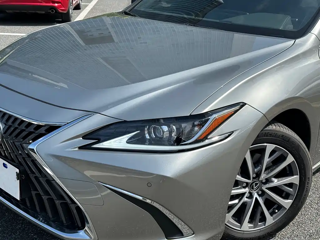 Lexus ES — фото 4