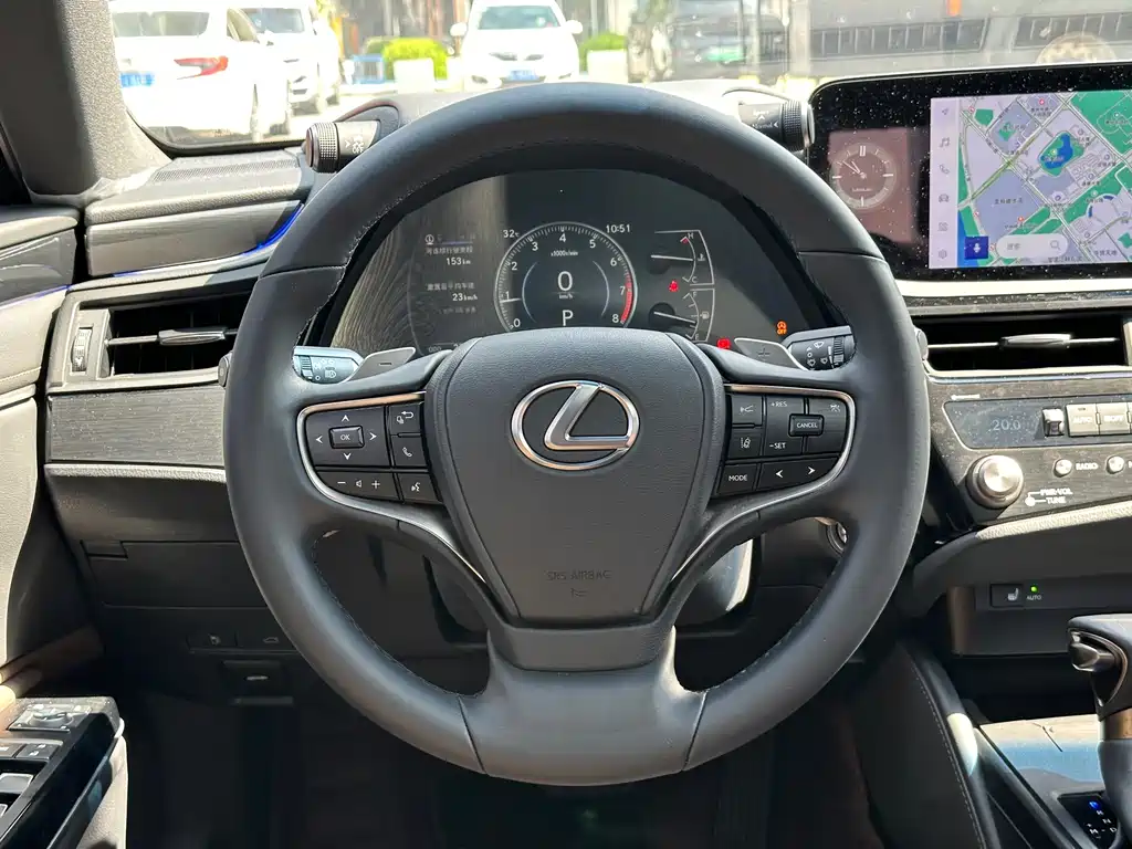Lexus ES — фото 9