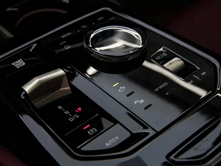 BMW 5 Series — фото 20