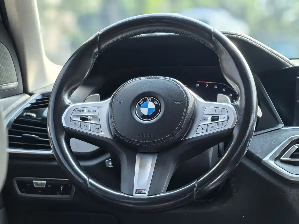 BMW X5 — фото 11