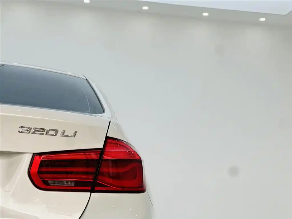 BMW 3 Series — фото 11