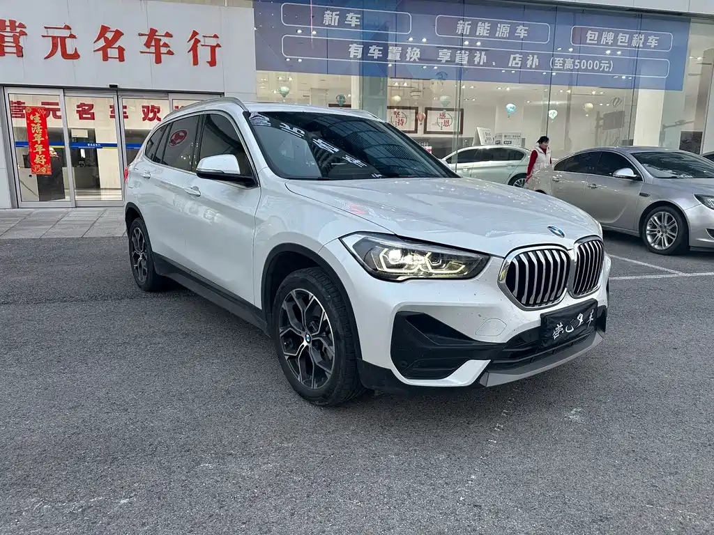 BMW X1 — фото 3