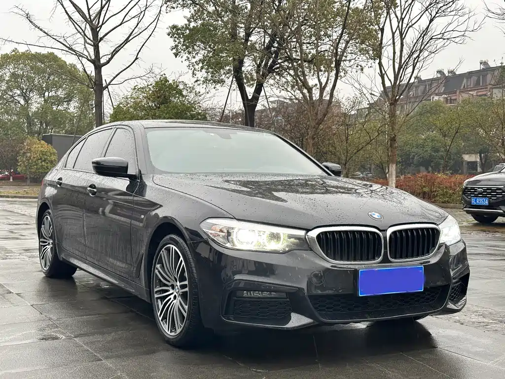 BMW 5 Series — фото 3