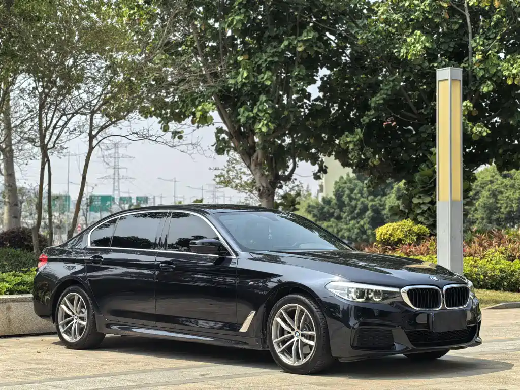 BMW 5 Series — фото 3