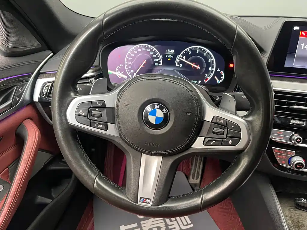 BMW 5 Series — фото 15