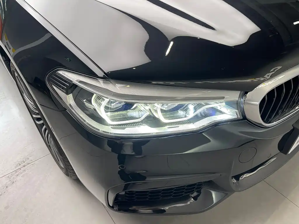 BMW 5 Series — фото 22