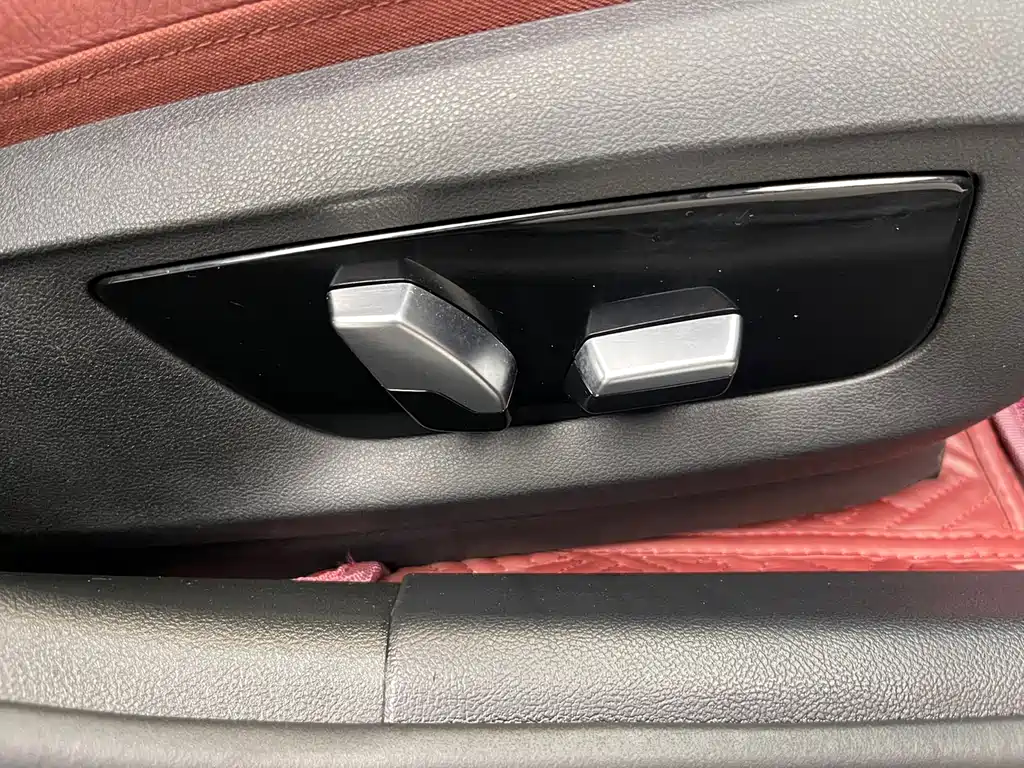 BMW 5 Series — фото 29