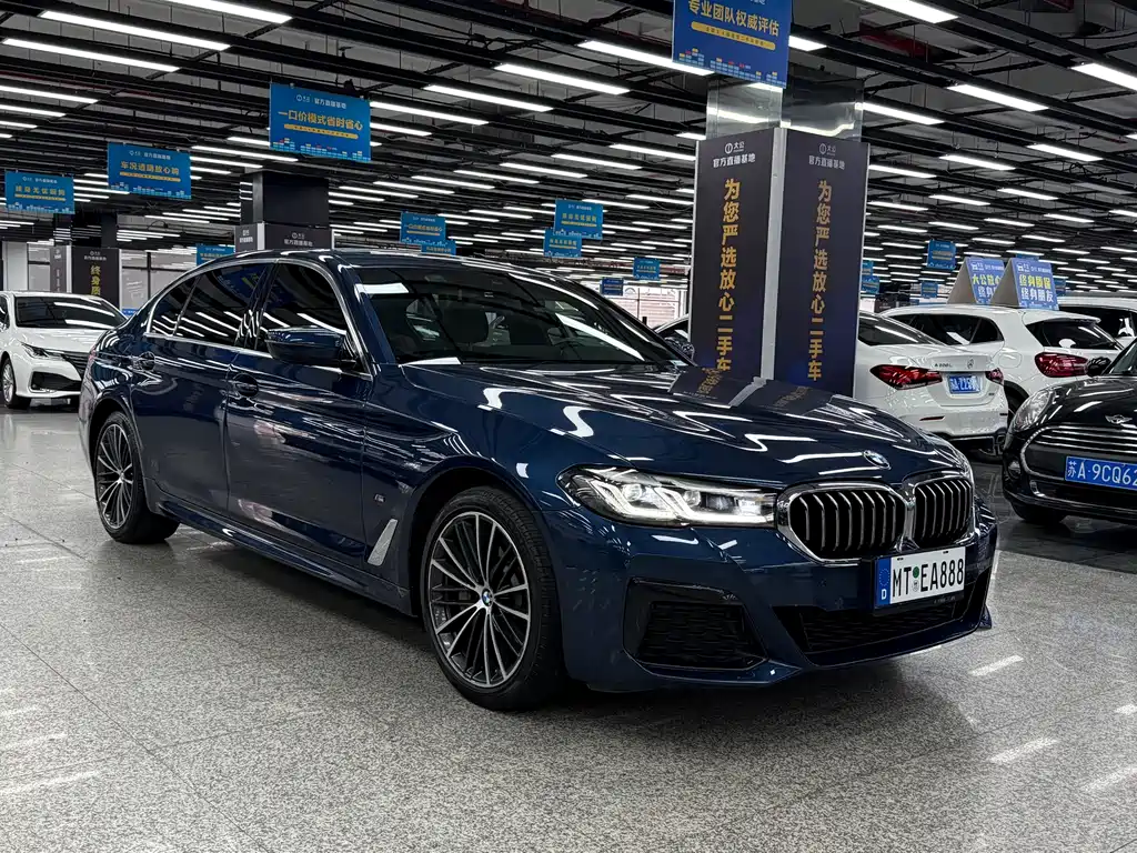 BMW 5 Series — фото 2