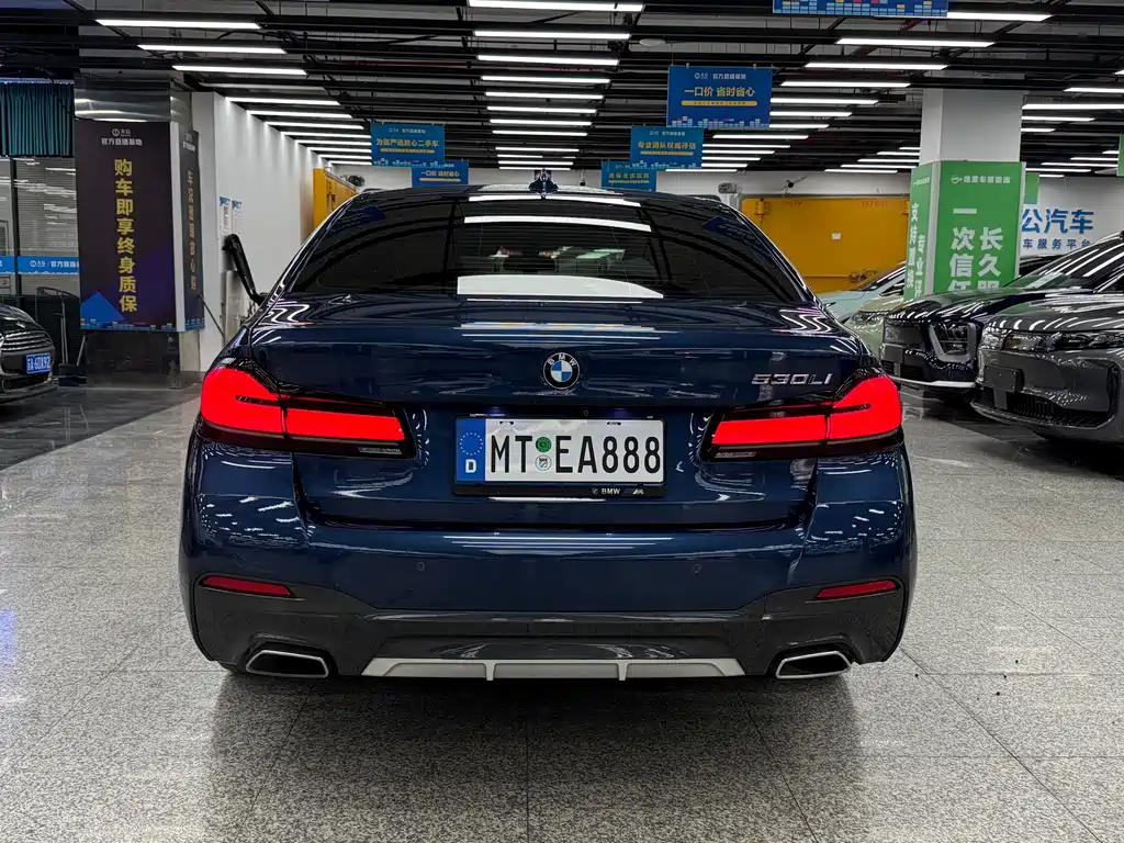 BMW 5 Series — фото 5