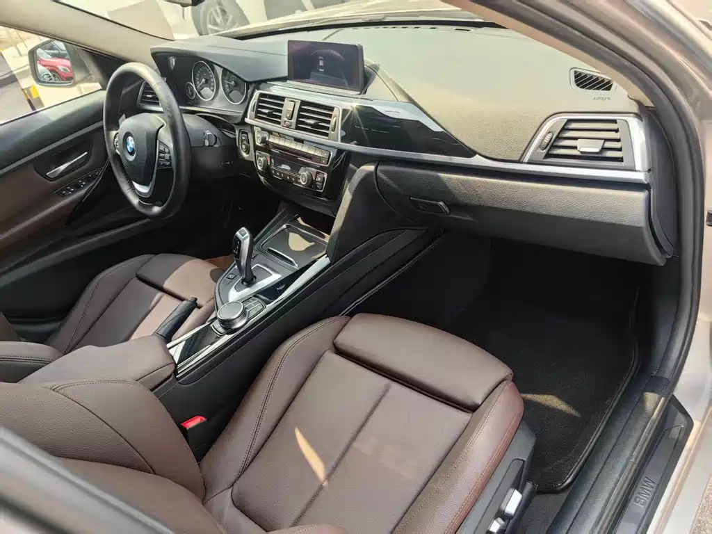 BMW 3 Series — фото 10