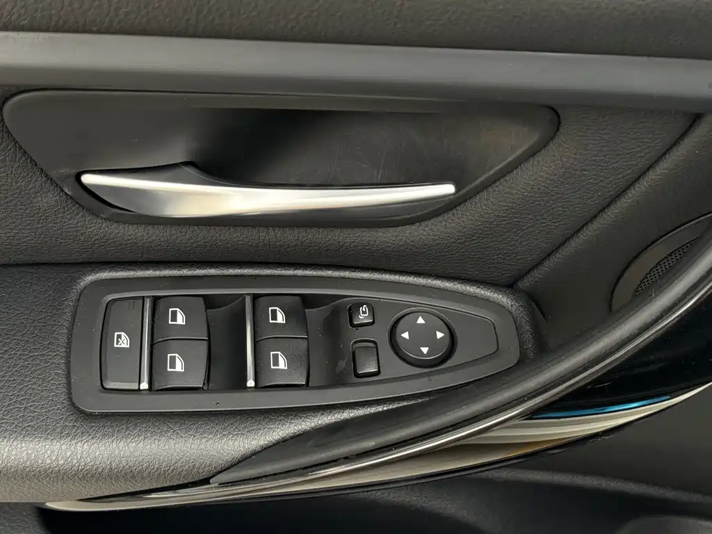 BMW 3 Series — фото 18