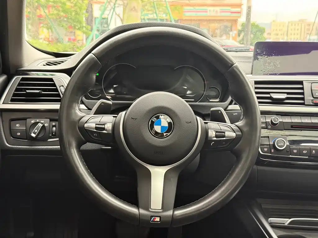 BMW 3 Series — фото 10