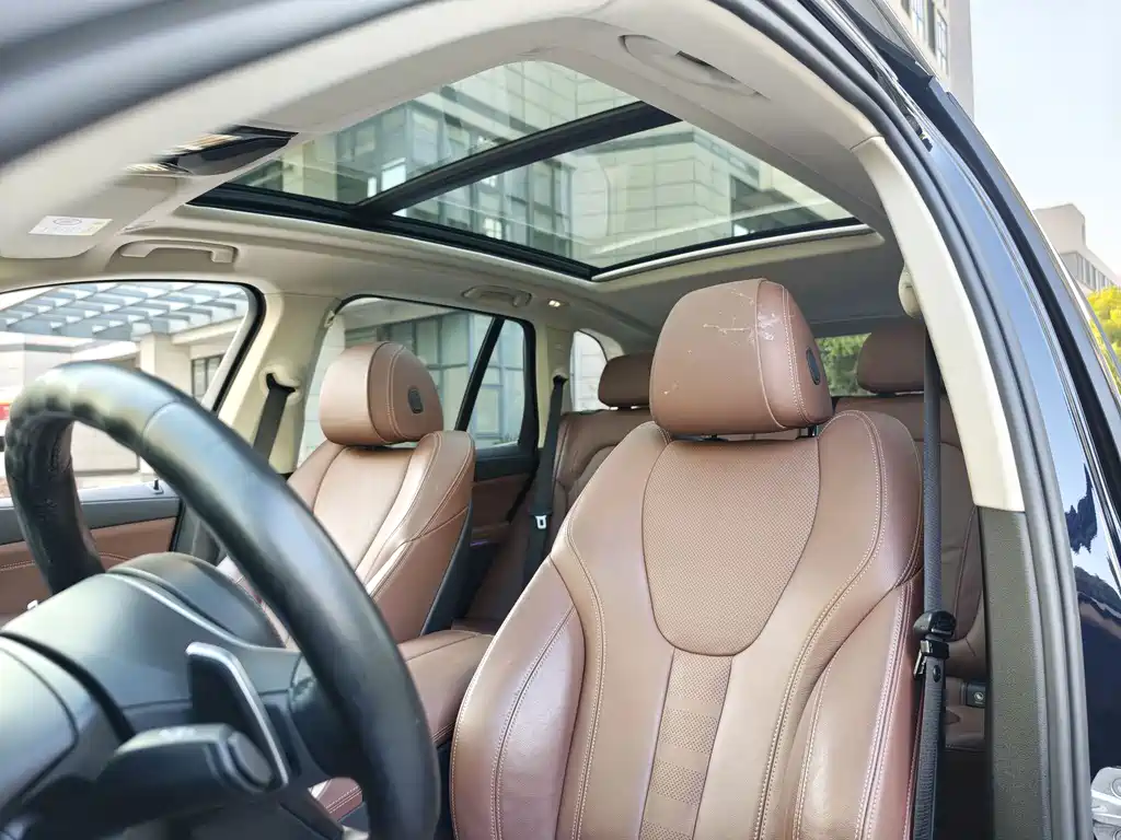 BMW X5 (Import) — фото 26