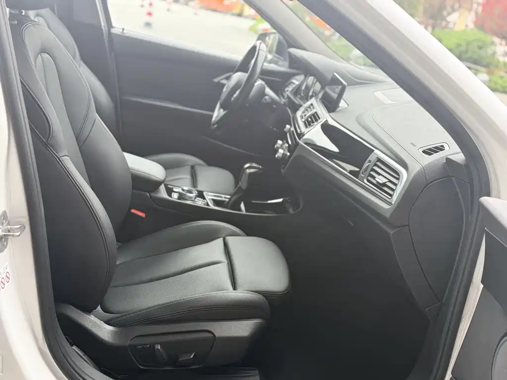 BMW 1 Series — фото 18
