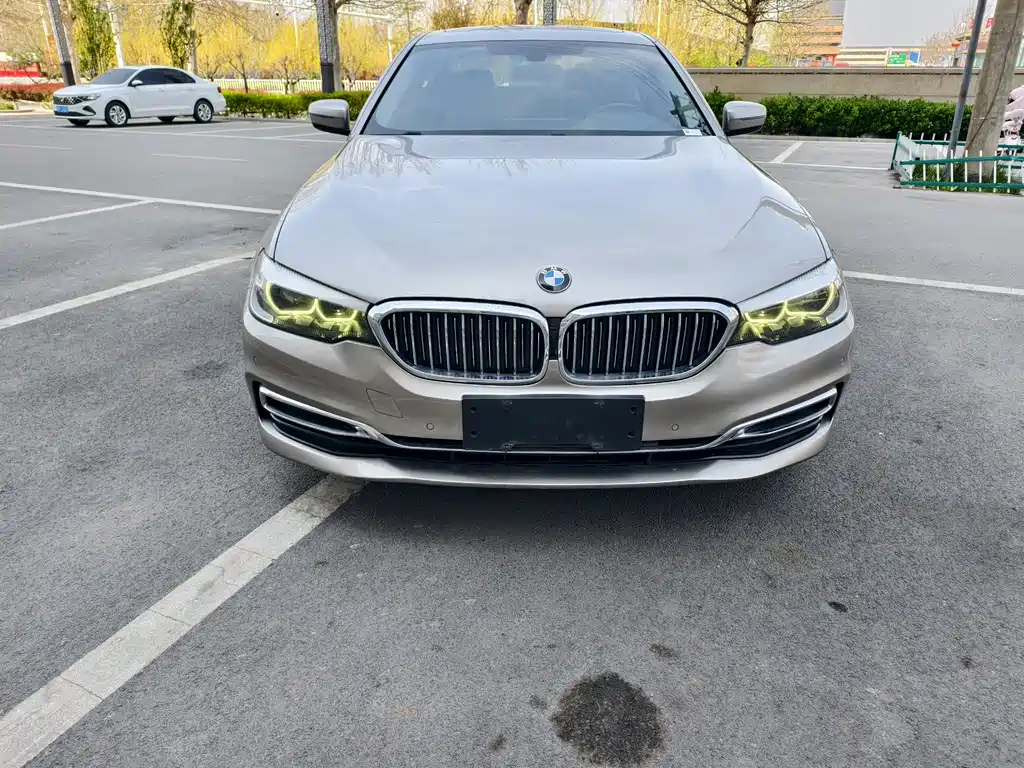 BMW 5 Series — фото 2