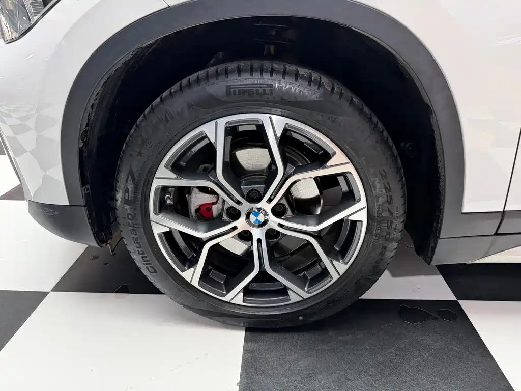 BMW X1 — фото 18