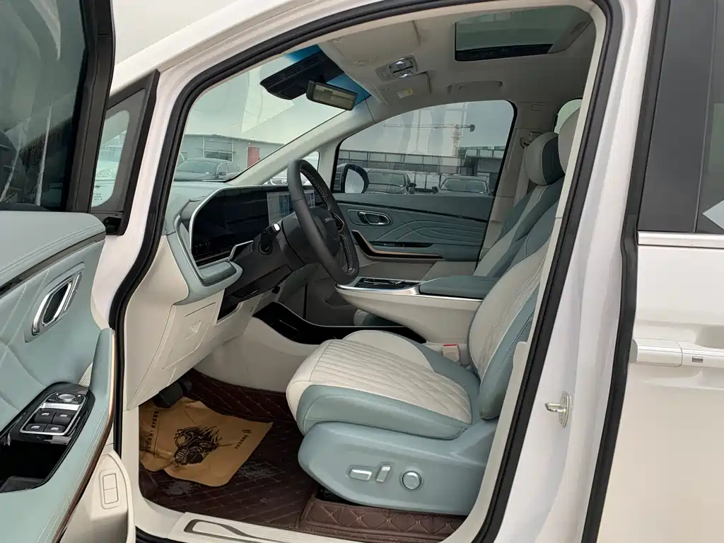 MAXUS Dajia 9 — фото 7