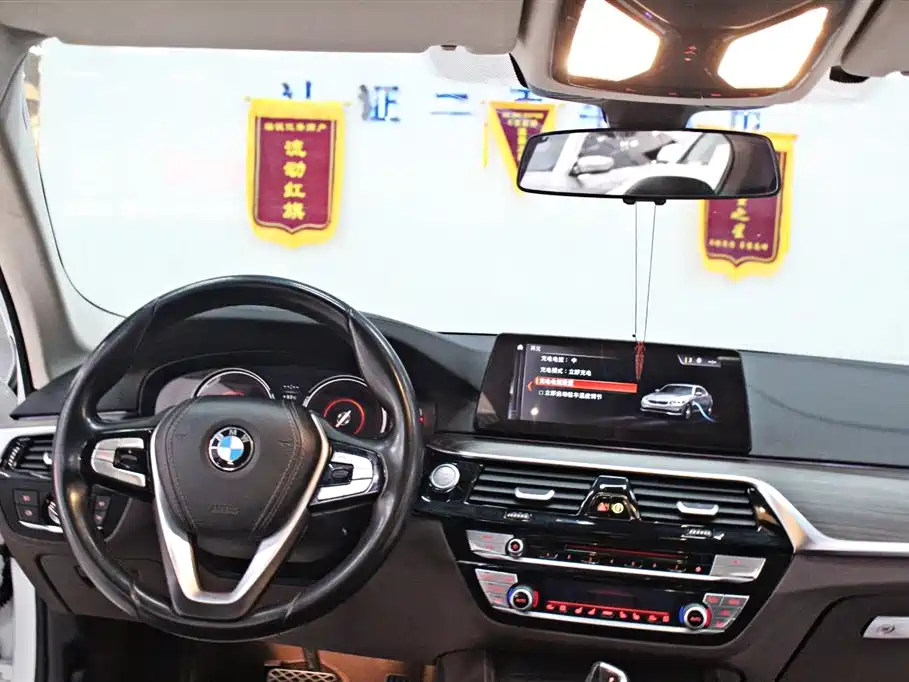 BMW 5 Series New Energy — фото 14