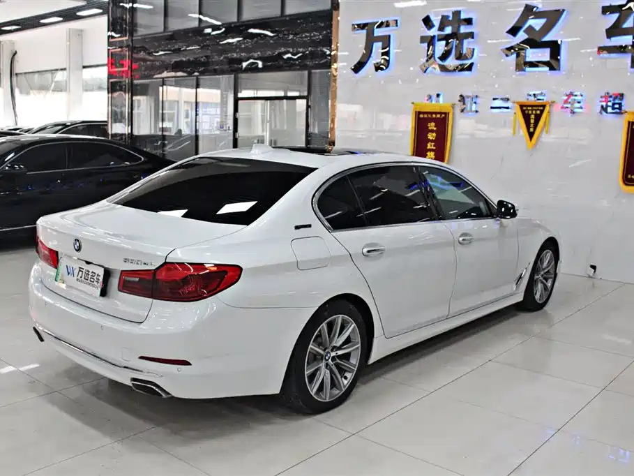 BMW 5 Series New Energy — фото 20