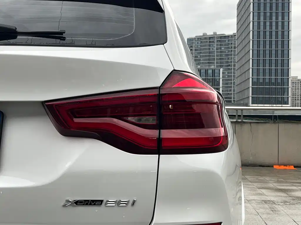 BMW X3 — фото 11