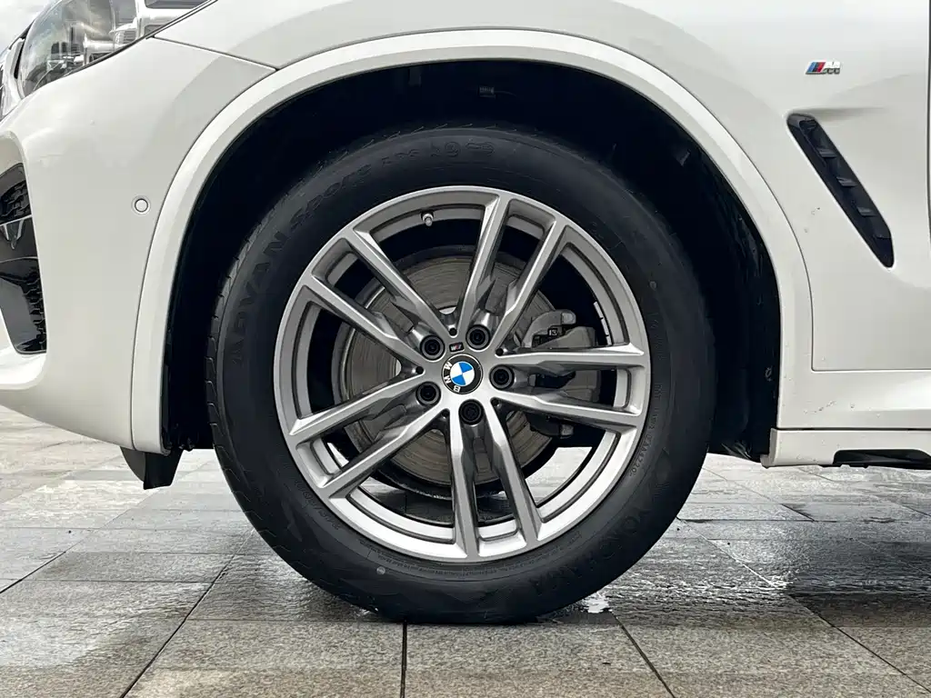 BMW X3 — фото 9
