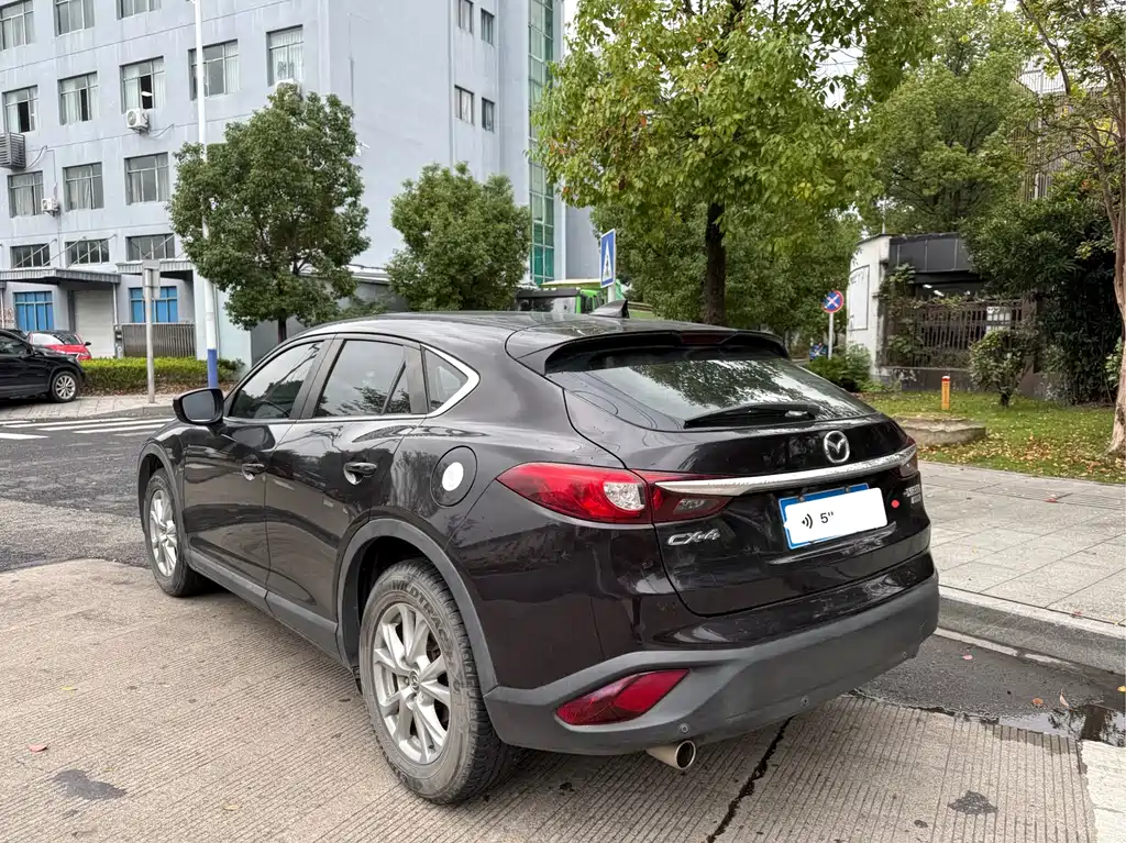 Mazda CX-4 — фото 4