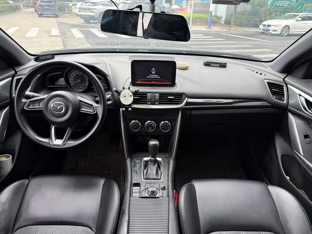 Mazda CX-4 — фото 8