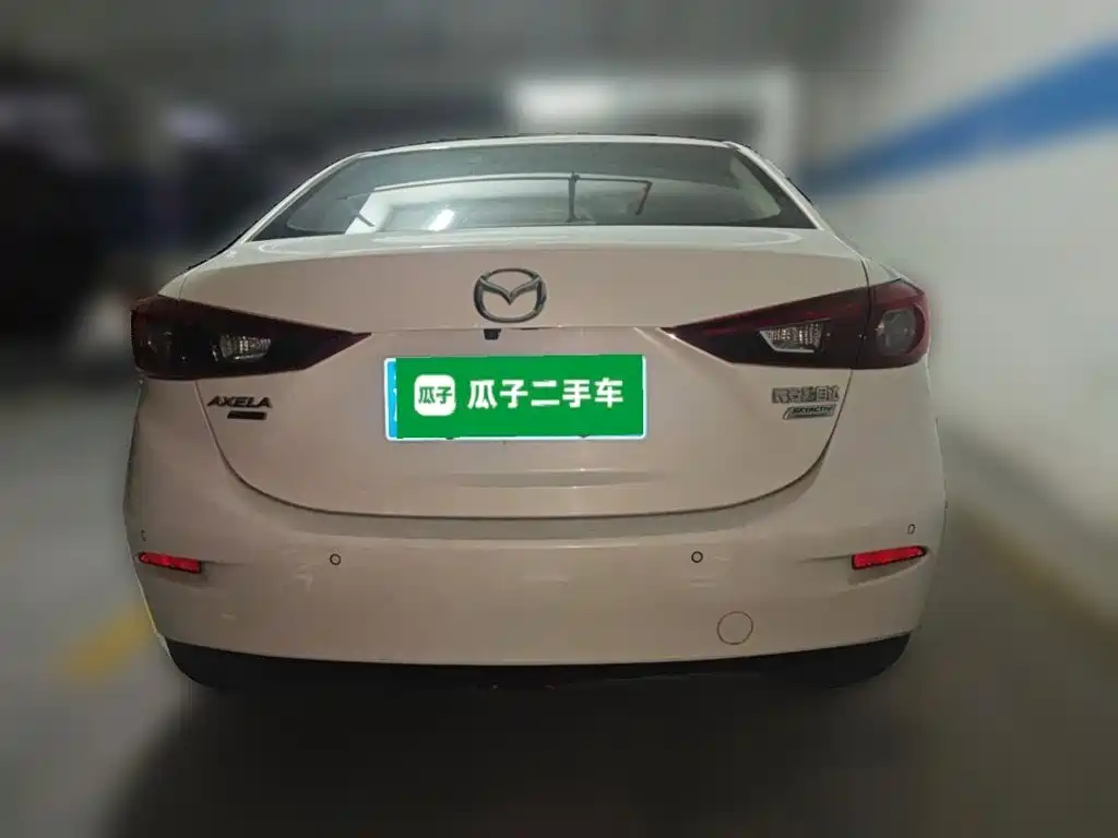 Mazda 3 Axela — фото 3