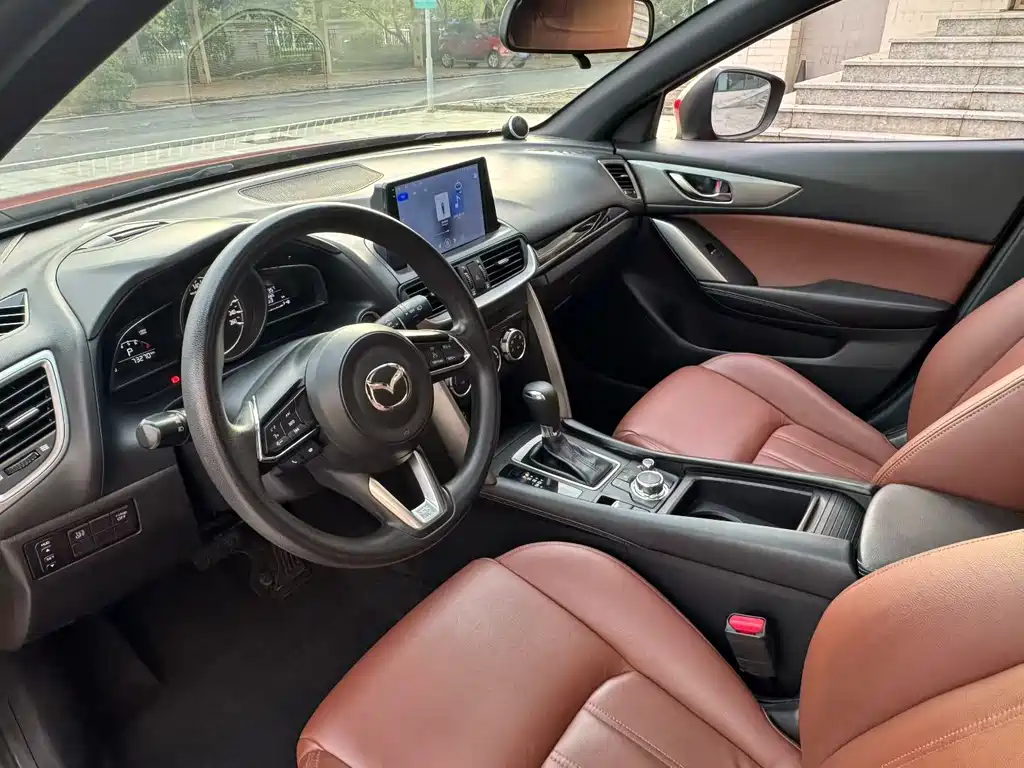 Mazda CX-4 — фото 8