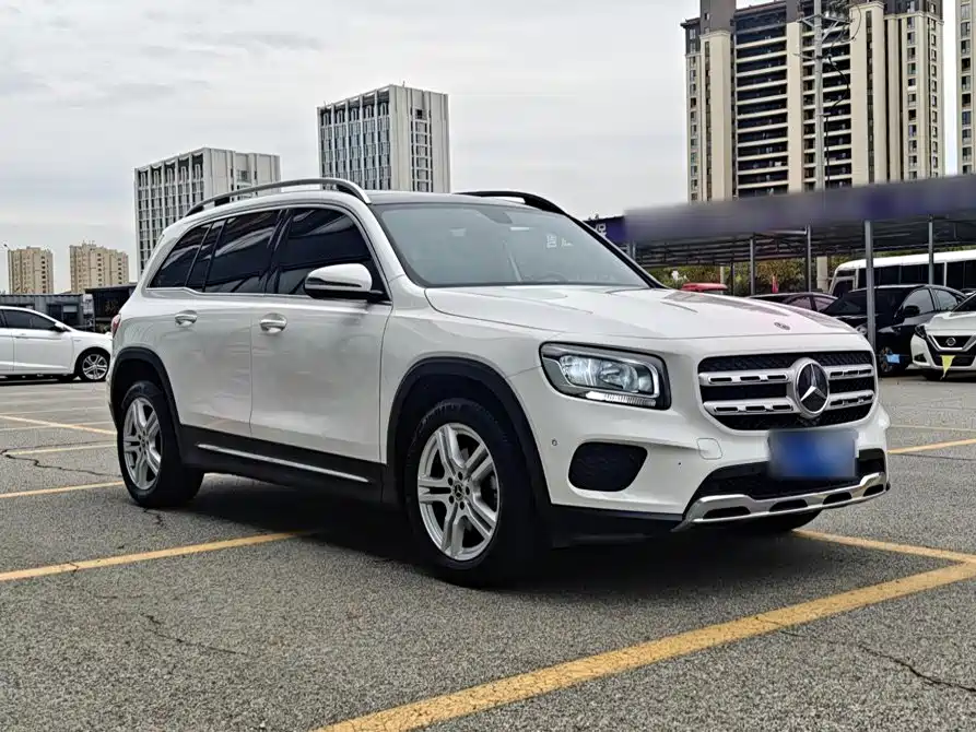 Mercedes-Benz GLB — фото 3