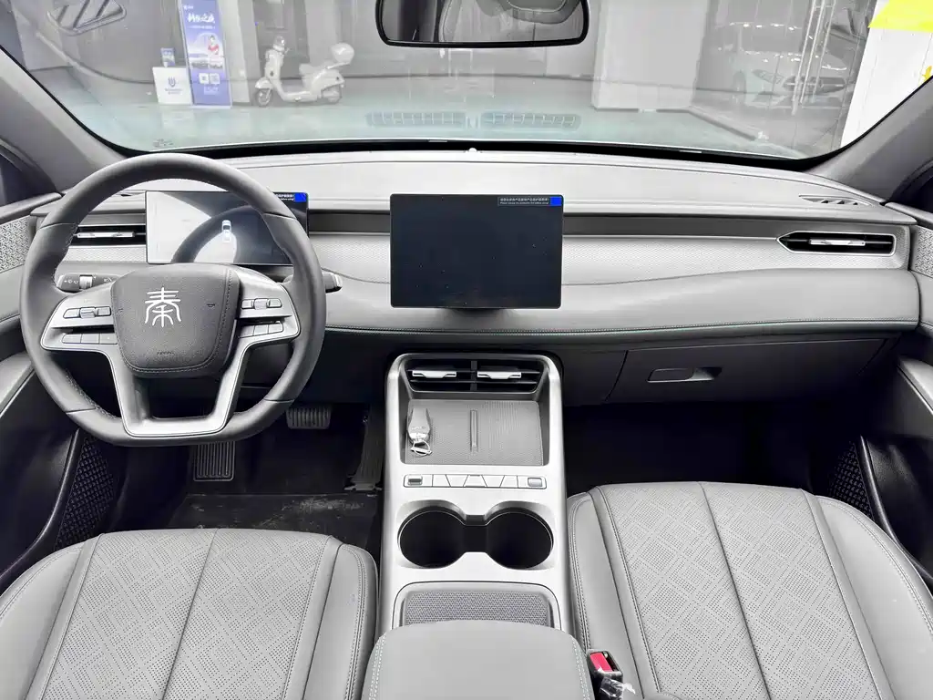 BYD Qin PLUS — фото 9