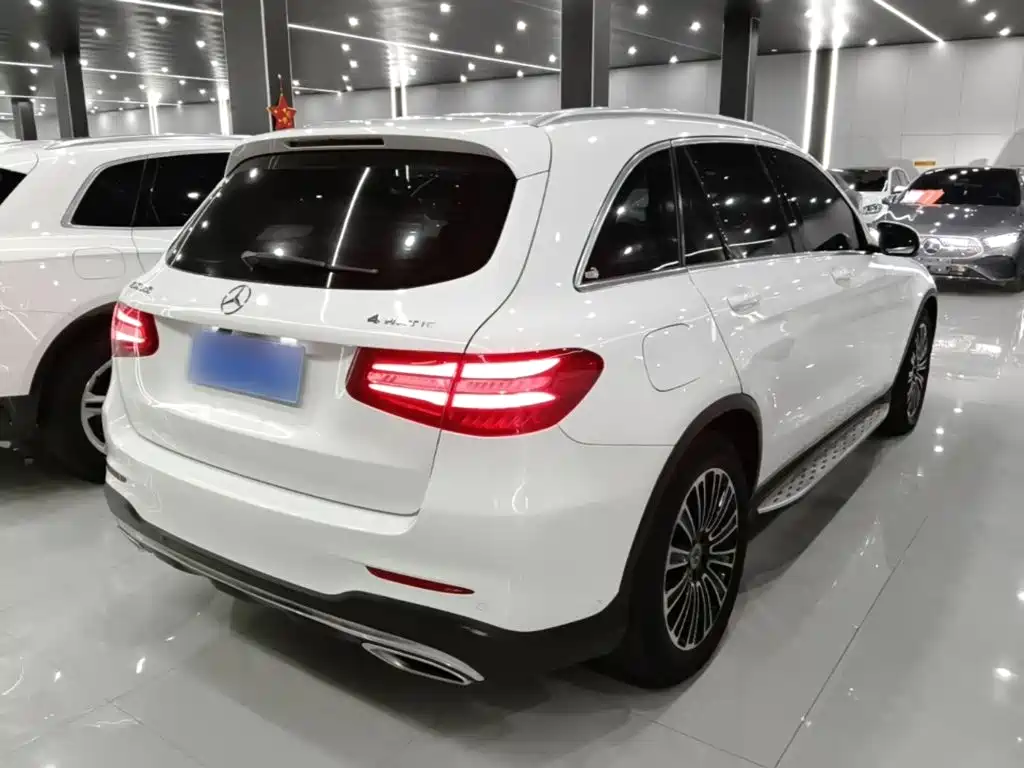 Mercedes-Benz GLC — фото 6