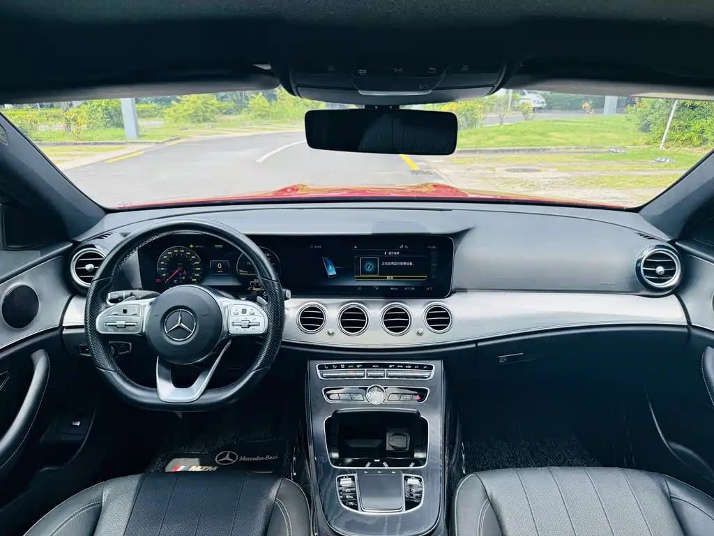Mercedes-Benz E-Class (Import) — фото 12