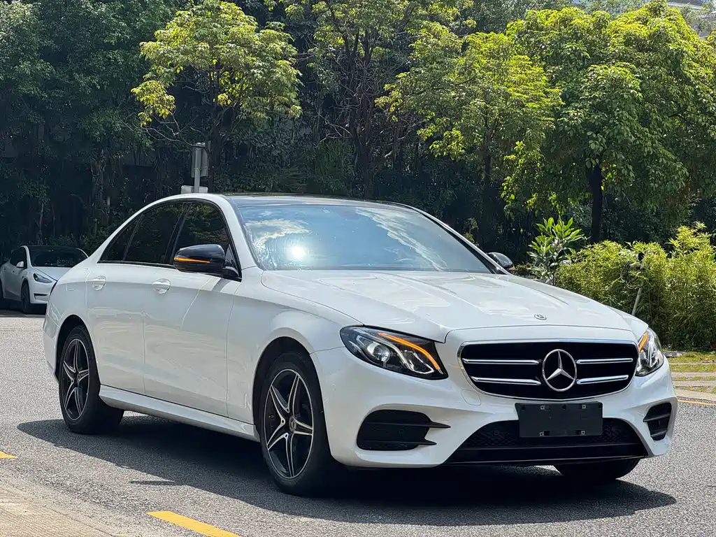 Mercedes-Benz E-Class (Import) — фото 3