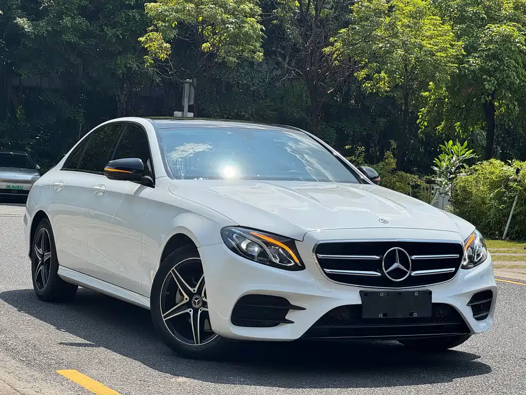 Mercedes-Benz E-Class (Import) — фото 5