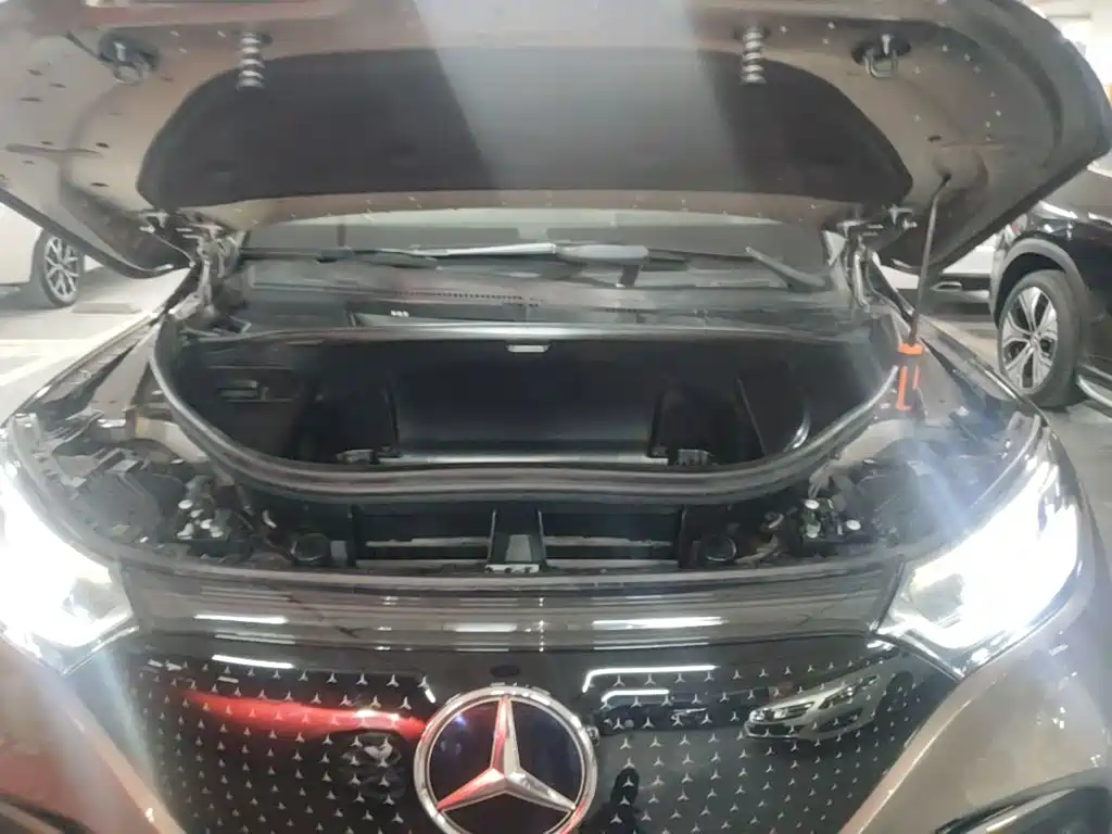 Mercedes-Benz EQE SUV — фото 24