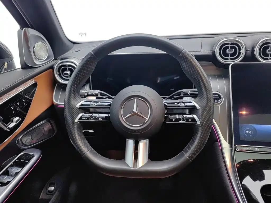 Mercedes-Benz GLC — фото 11