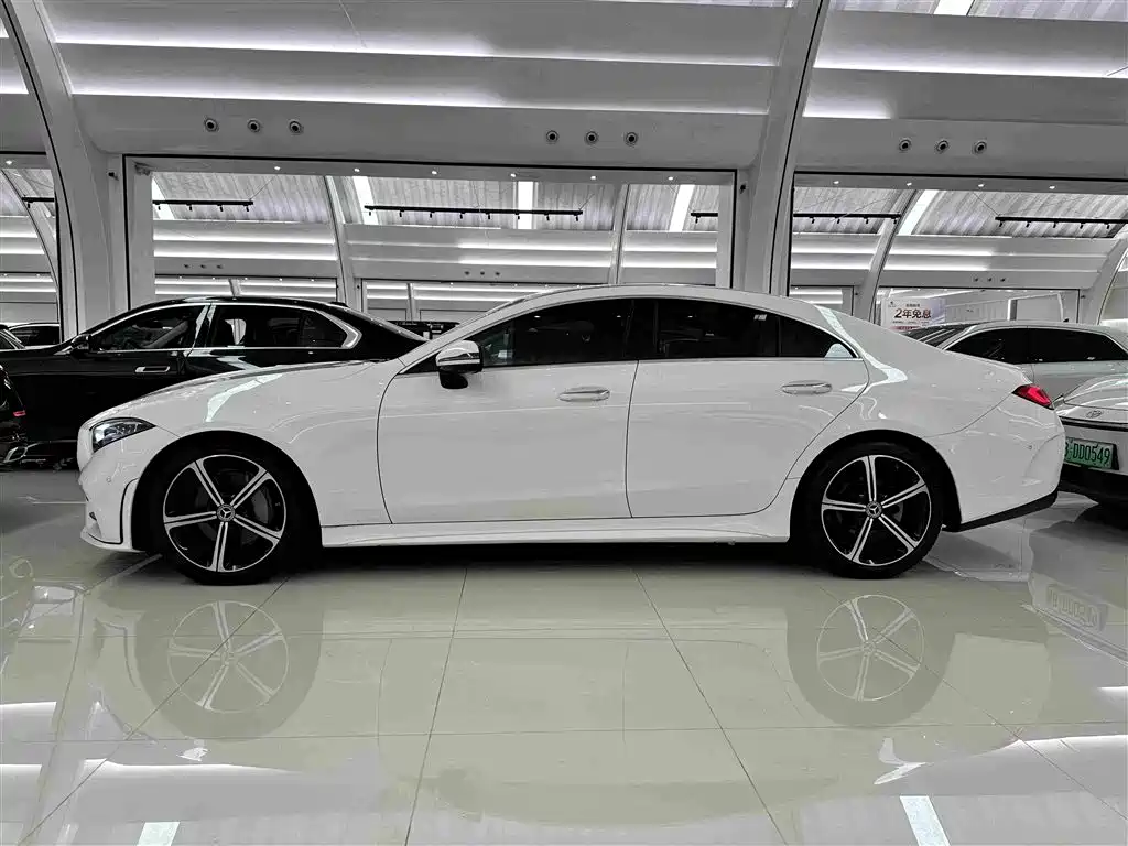 Mercedes-Benz CLS — фото 3