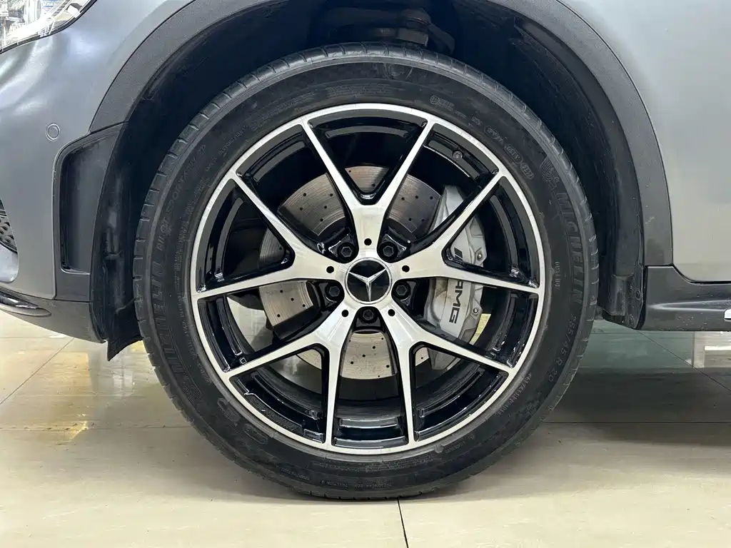 Mercedes-Benz GLC AMG — фото 28