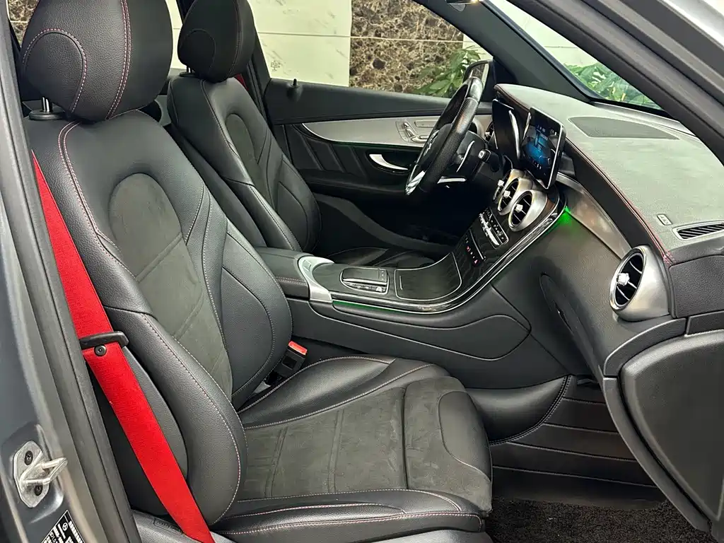 Mercedes-Benz GLC AMG — фото 10